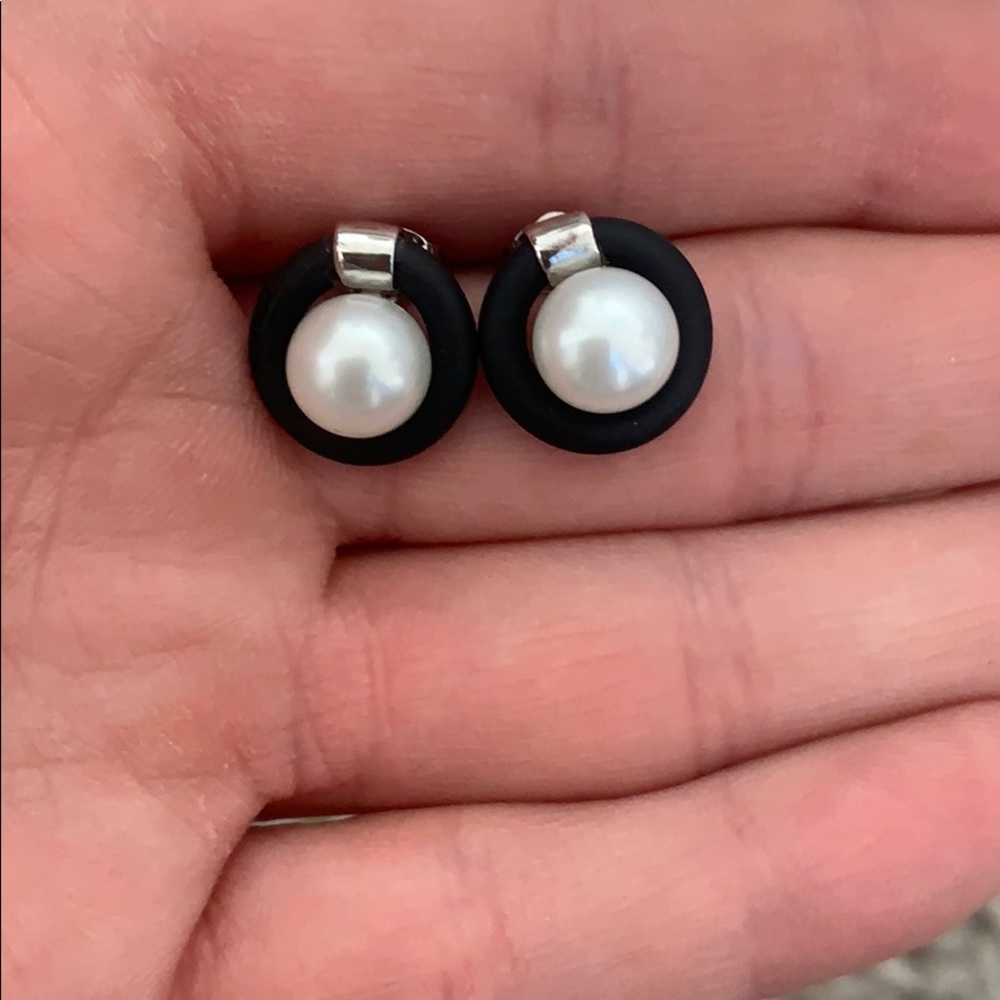 Freshwater Pearl Rubber Earrings